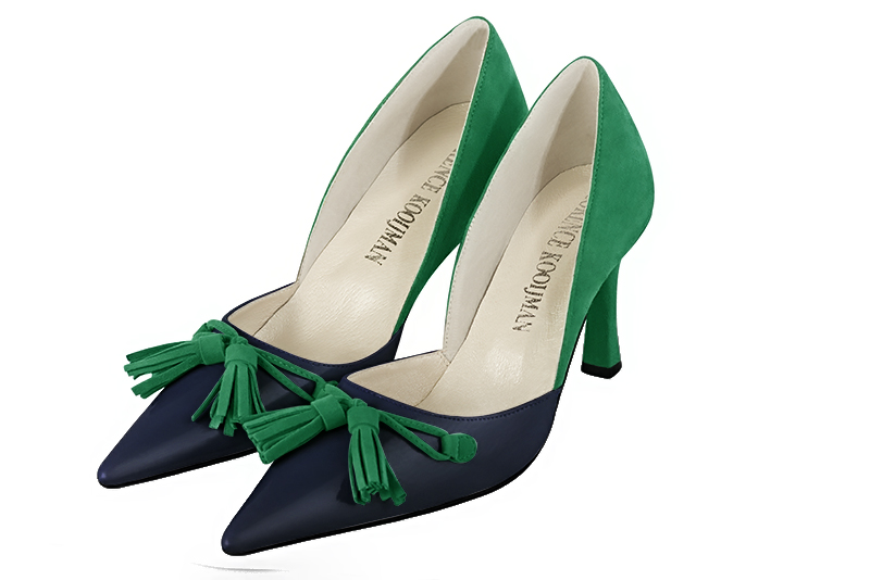 Escarpin habille bleu marine et vert emeraude Escarpin cambrure ouverte Bout pointu. Talon haut fin. Modele Vogue Odeon pps